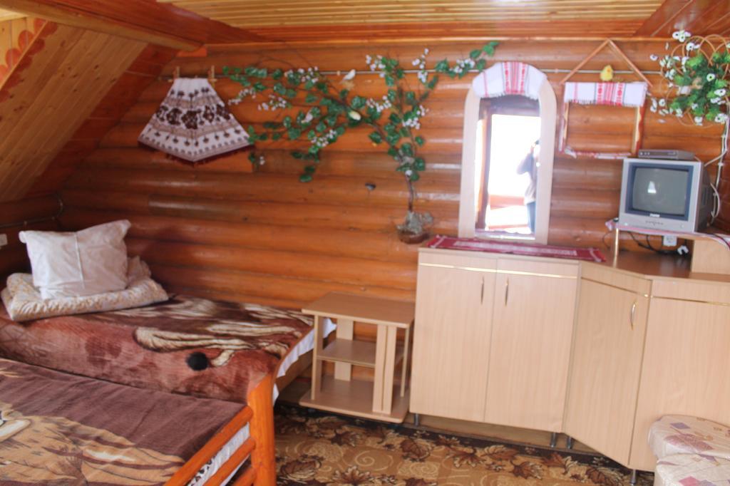 فندق Zustrizh U Leva Pilipets المظهر الخارجي الصورة